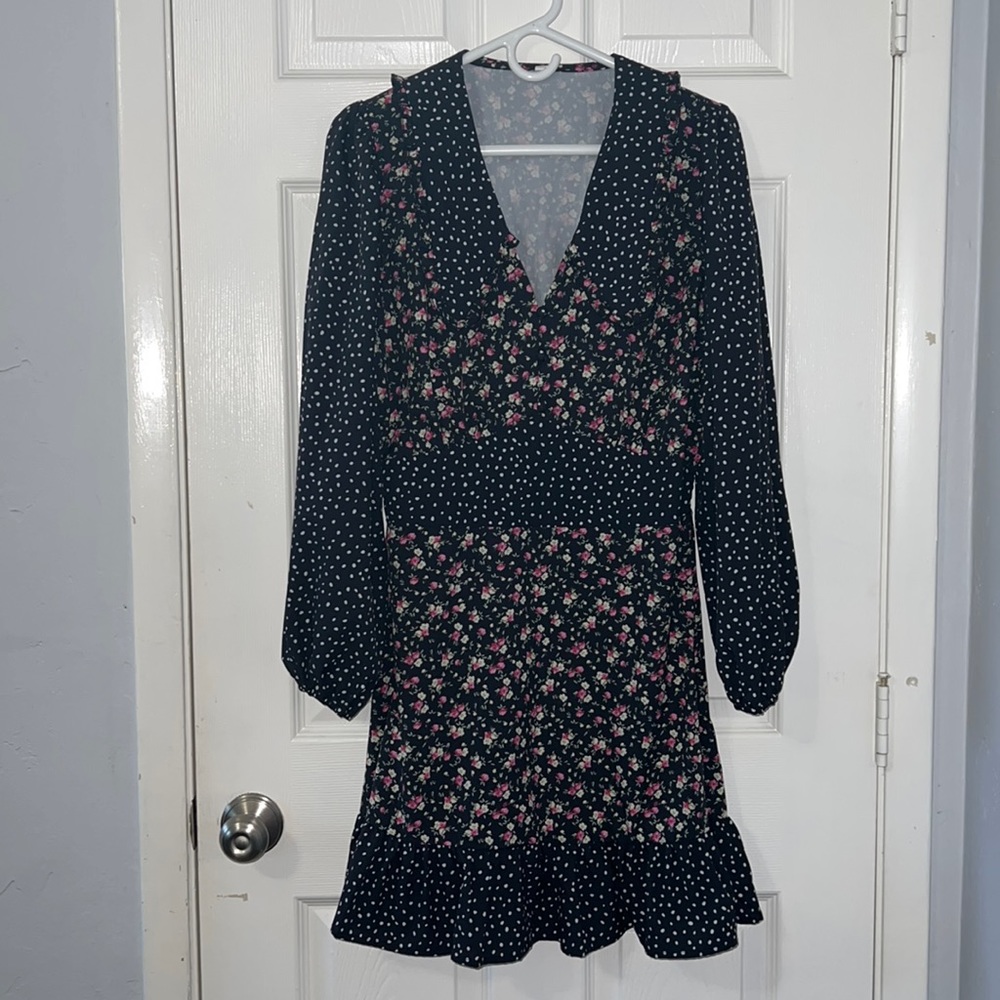 Cute Long sleeve dress